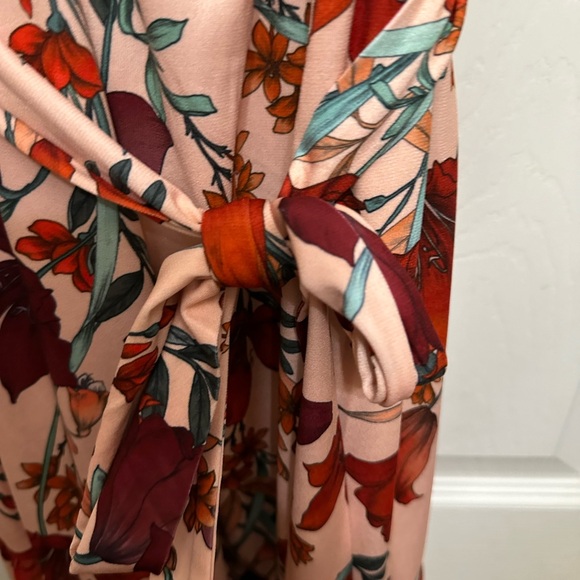 Alexia Admor Floral Dress - Picture 5 of 5